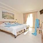 Naxos Island 5*